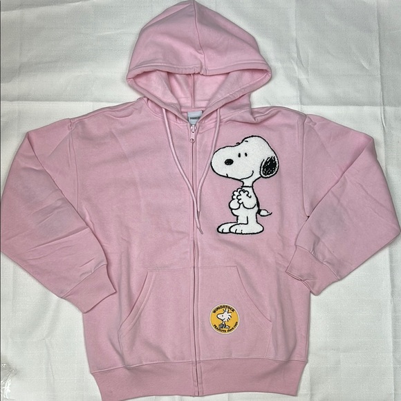 Snoopy embroidered & patch designs zip up jacket with hood NWT! Size M - Picture 4 of 16
